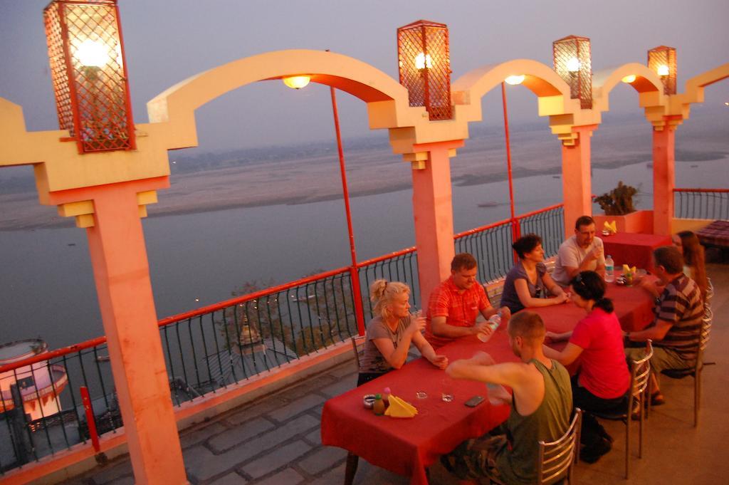 Puja Guest House พาราณสี ภายนอก รูปภาพ