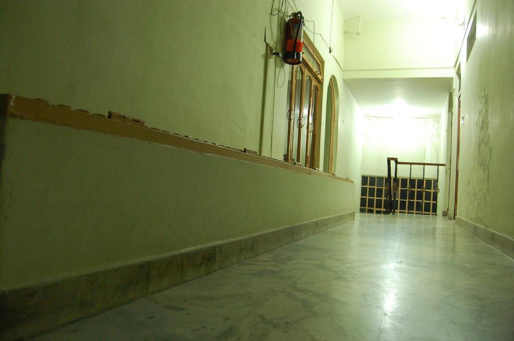 Puja Guest House พาราณสี ภายนอก รูปภาพ