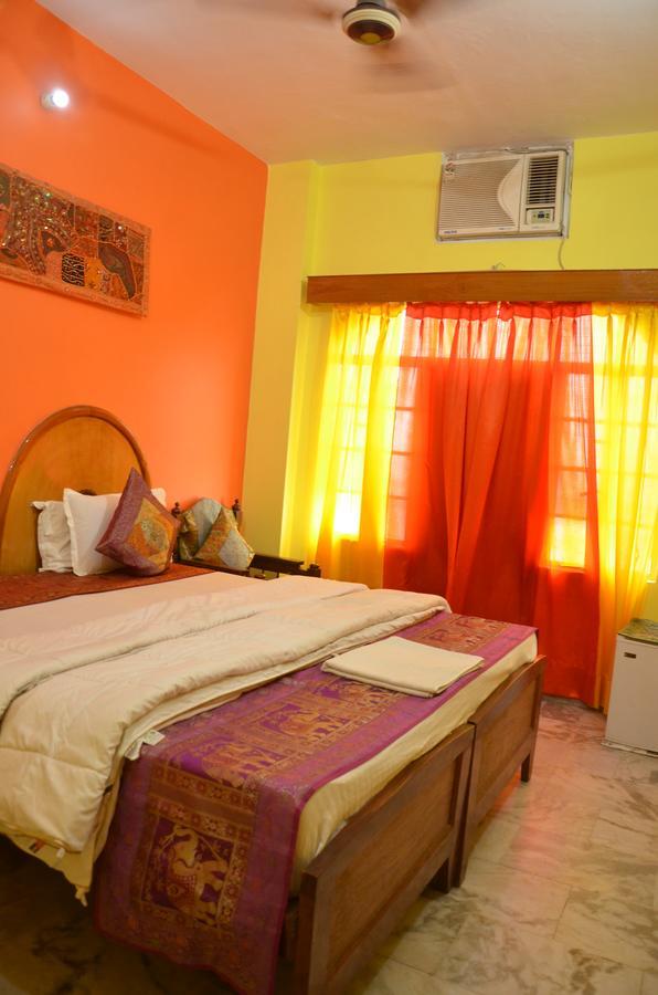 Puja Guest House พาราณสี ภายนอก รูปภาพ